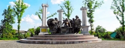 Памятник 5 гетманам